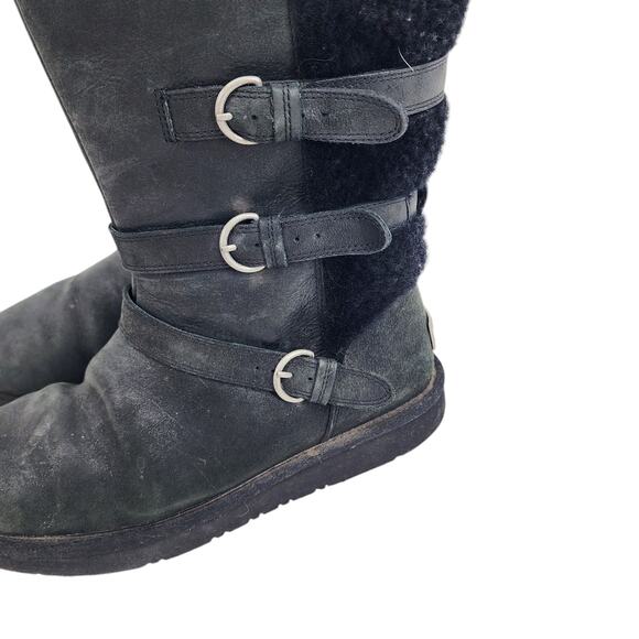 UGG Australia Becket Black Leather Sheepskin Boots Women's Moto Buckle Size 9 - Picture 3 of 7